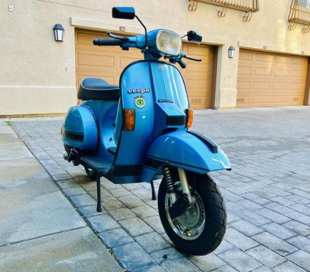 This is a snapshot of a 1987 motovespa do brasil