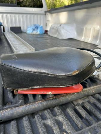 This is a capture of a vespa small frame seat