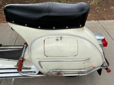 This is a capture of a 1963 vespa gl 150