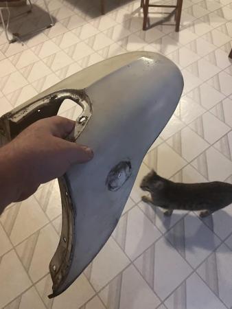This is a still of a lambretta mudguard (70s serveta most likely)