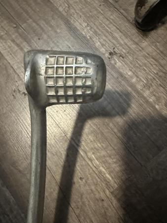 This is a pictorial representation of a vespa allstate kick pedal