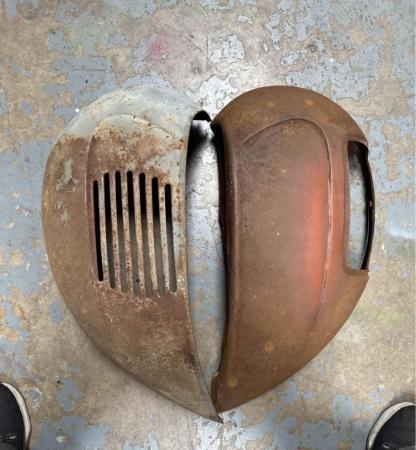This is an image of a vespa cowls 58-65