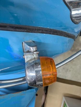 This is a visual of a wtb--70s turn signal housings