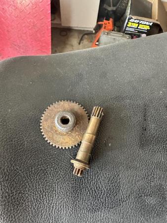This is a snapshot of a rally oiler gear and worm gear $100 plus shipping