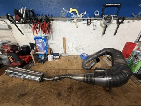 This is a capture of a cst 4 exhaust pipe for rb / q210 